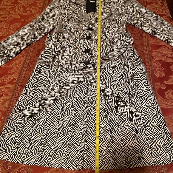 Cabi zebra trench coat. Size XS. *Worn once—amazing quality - Picture 3 of 11